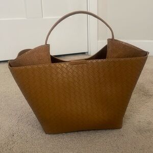 House of Harlow 1969 woven purse